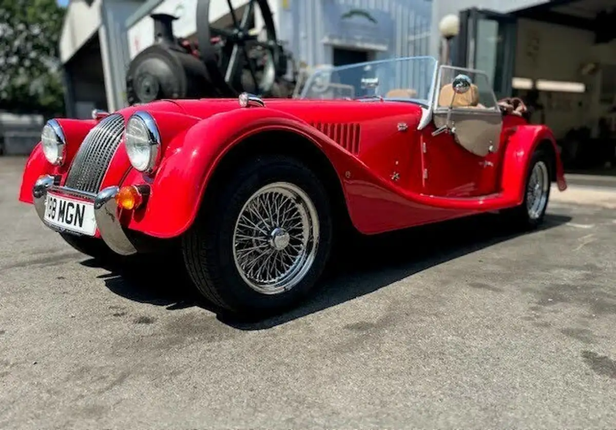 2006-morgan-44-18-4-seat-big-0