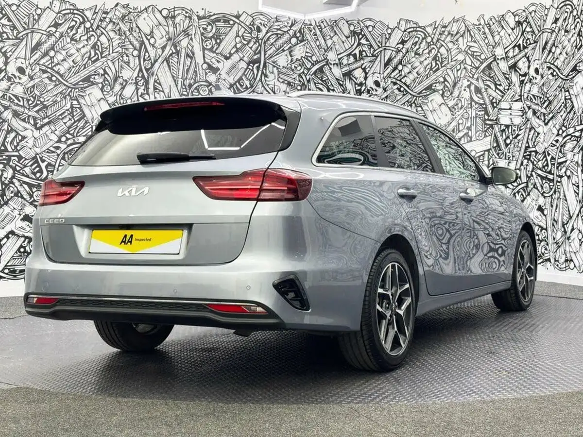 2022-kia-ceed-15-t-gdi-3-sportswagon-big-9