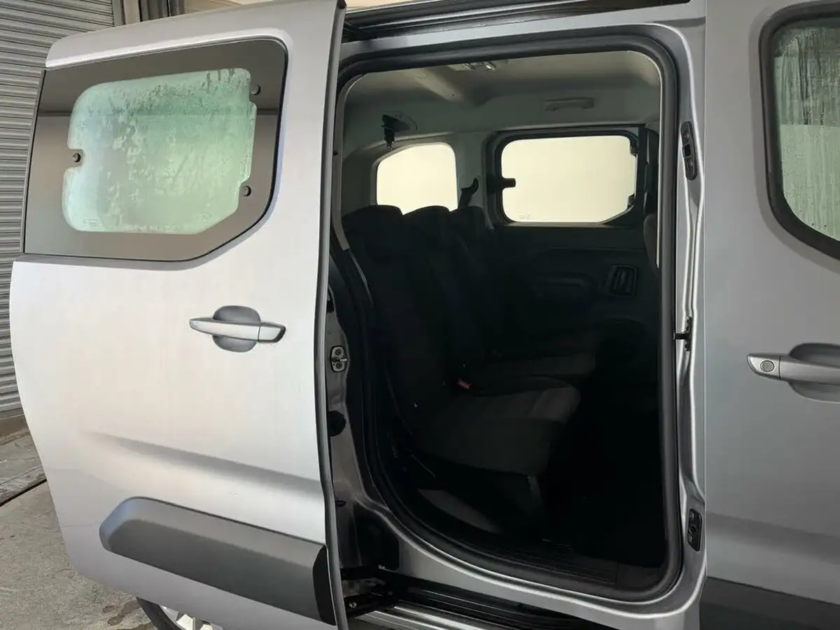 2021-vauxhall-combo-life-12i-edition-big-22