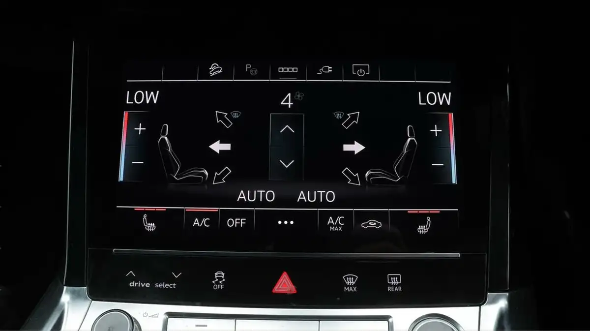 2022-audi-e-tron-50e-black-edition-station-wagon-big-12