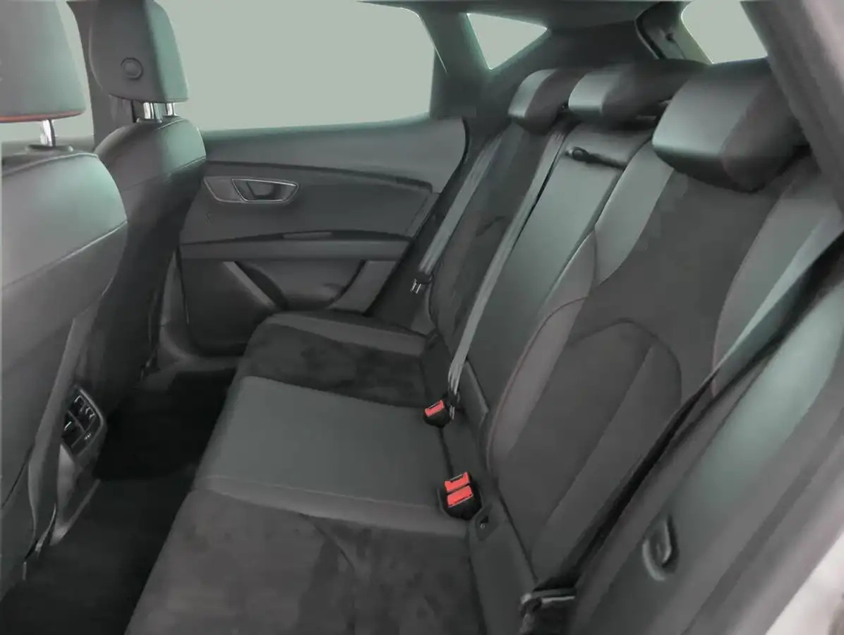2019-seat-leon-15-tsi-evo-fr-black-edition-150ps-hatchback-dsg-big-35