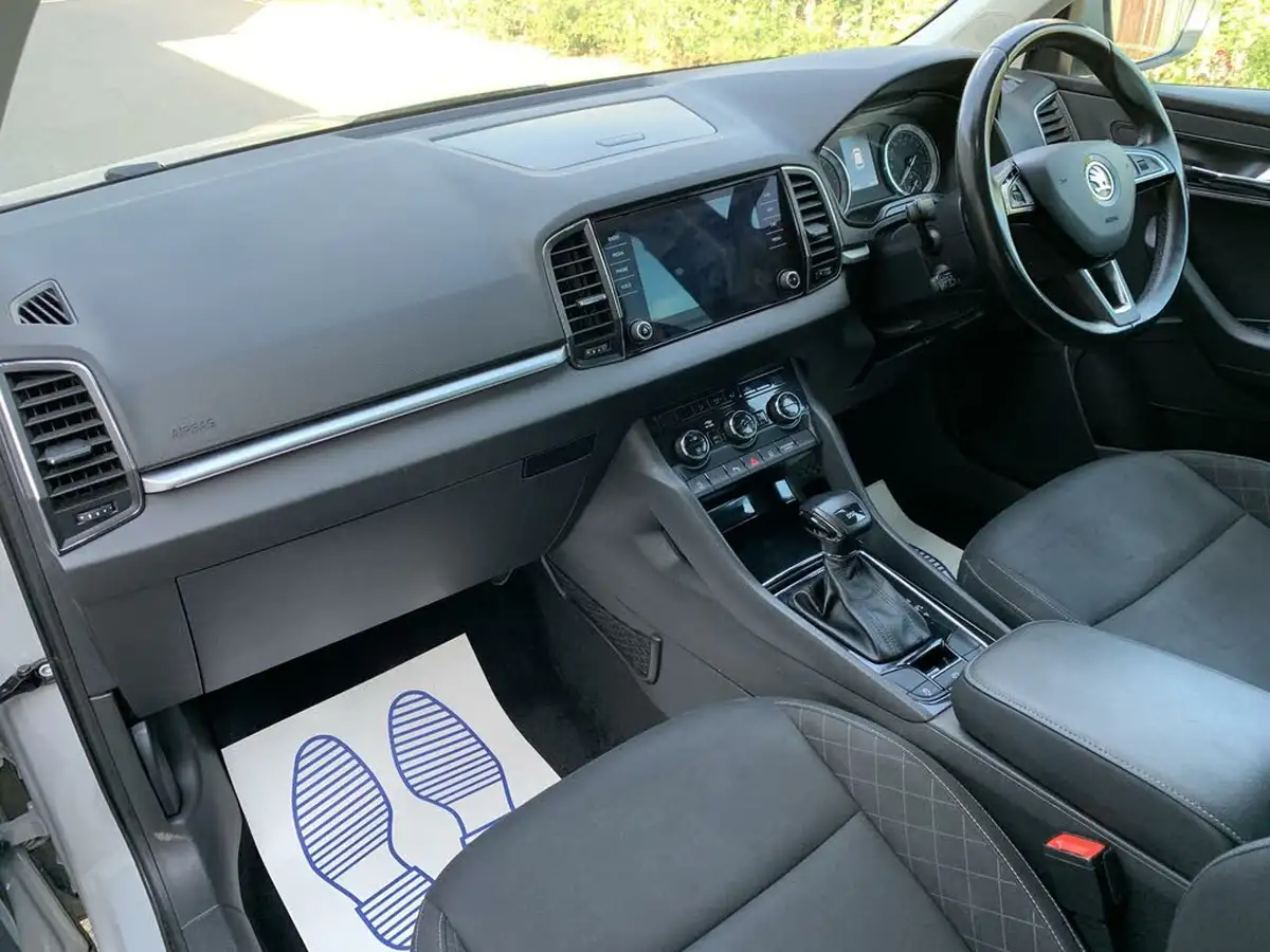 2018-skoda-karoq-16tdi-se-technology-ss-1598cc-dsg-big-8