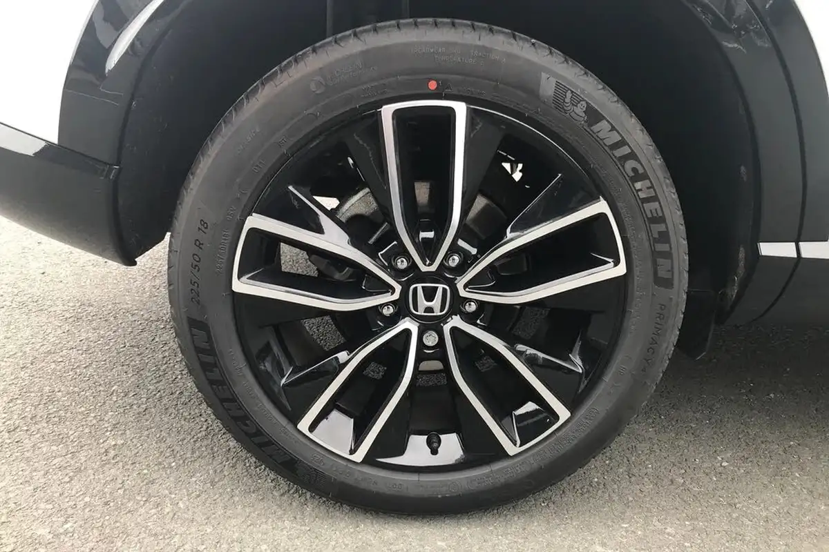 2024-honda-hr-v-15-i-mmd-advance-big-8