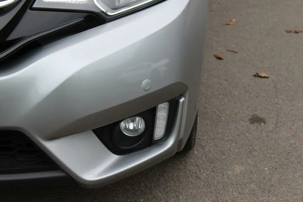 2016-honda-jazz-13-i-vtec-ex-big-13