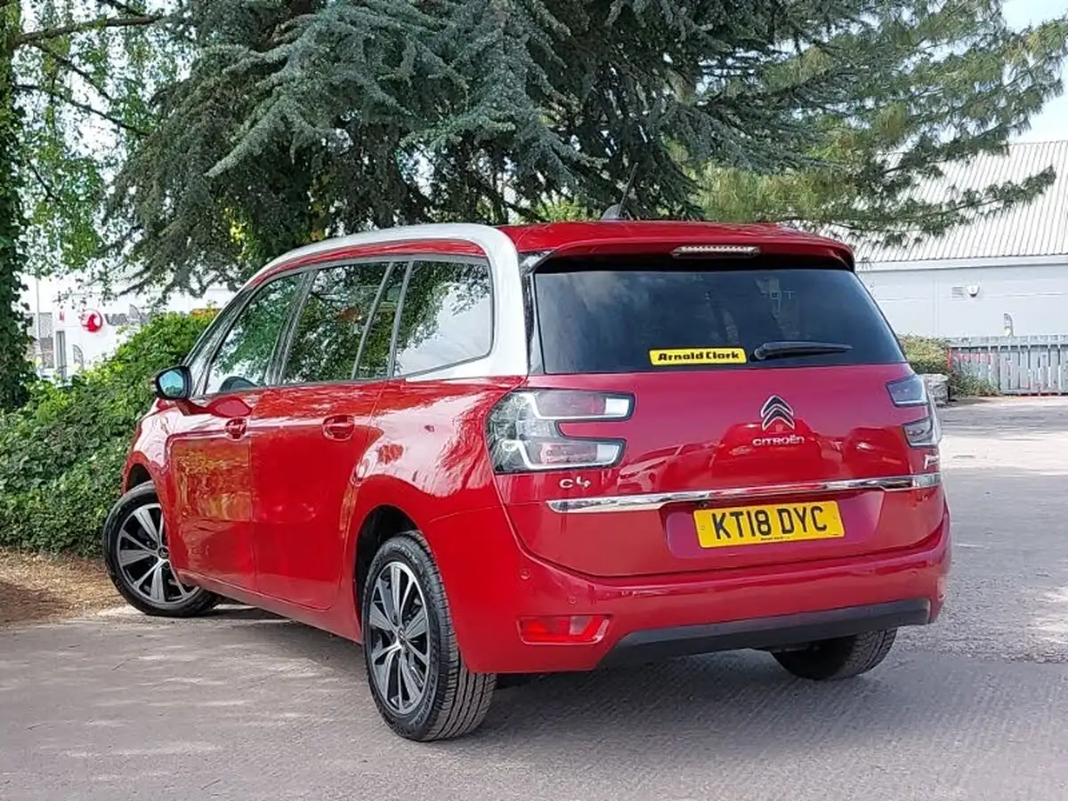 2018-citroen-grand-c4-picasso-16bluehdi-flair-big-1