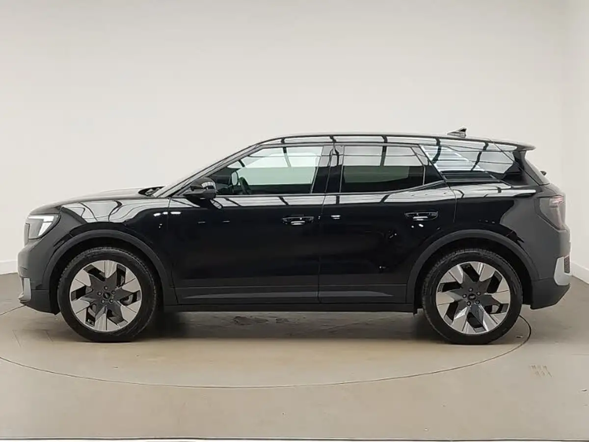 2024-ford-explorer-e-premium-286ps-77kwh-big-3