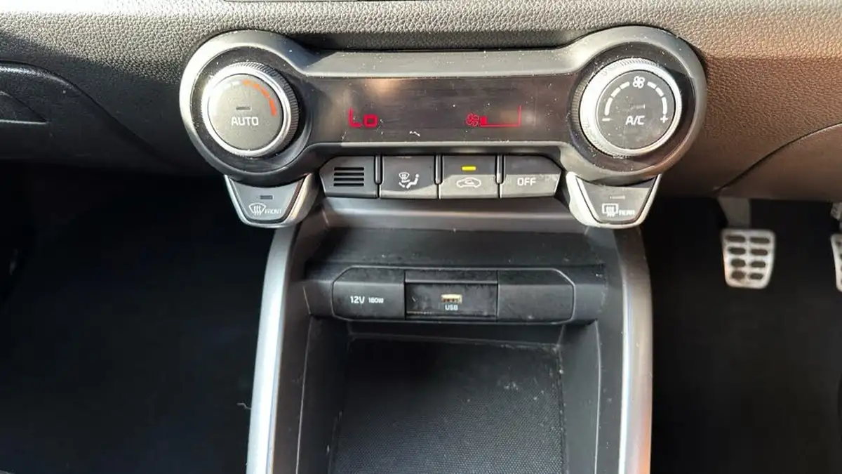 2022-kia-stonic-10-t-gdi-gt-line-118bhp-48v-big-18