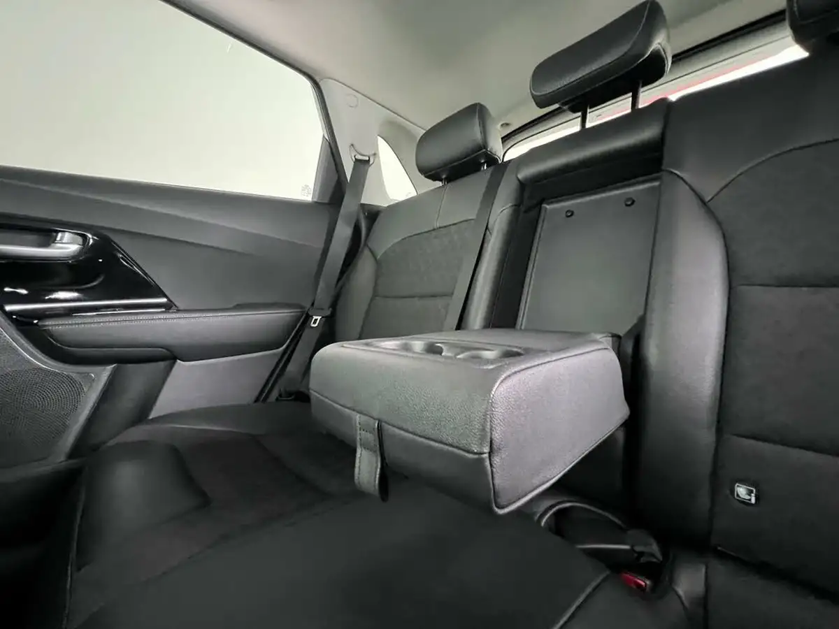 2020-kia-niro-16-gdi-2-big-15