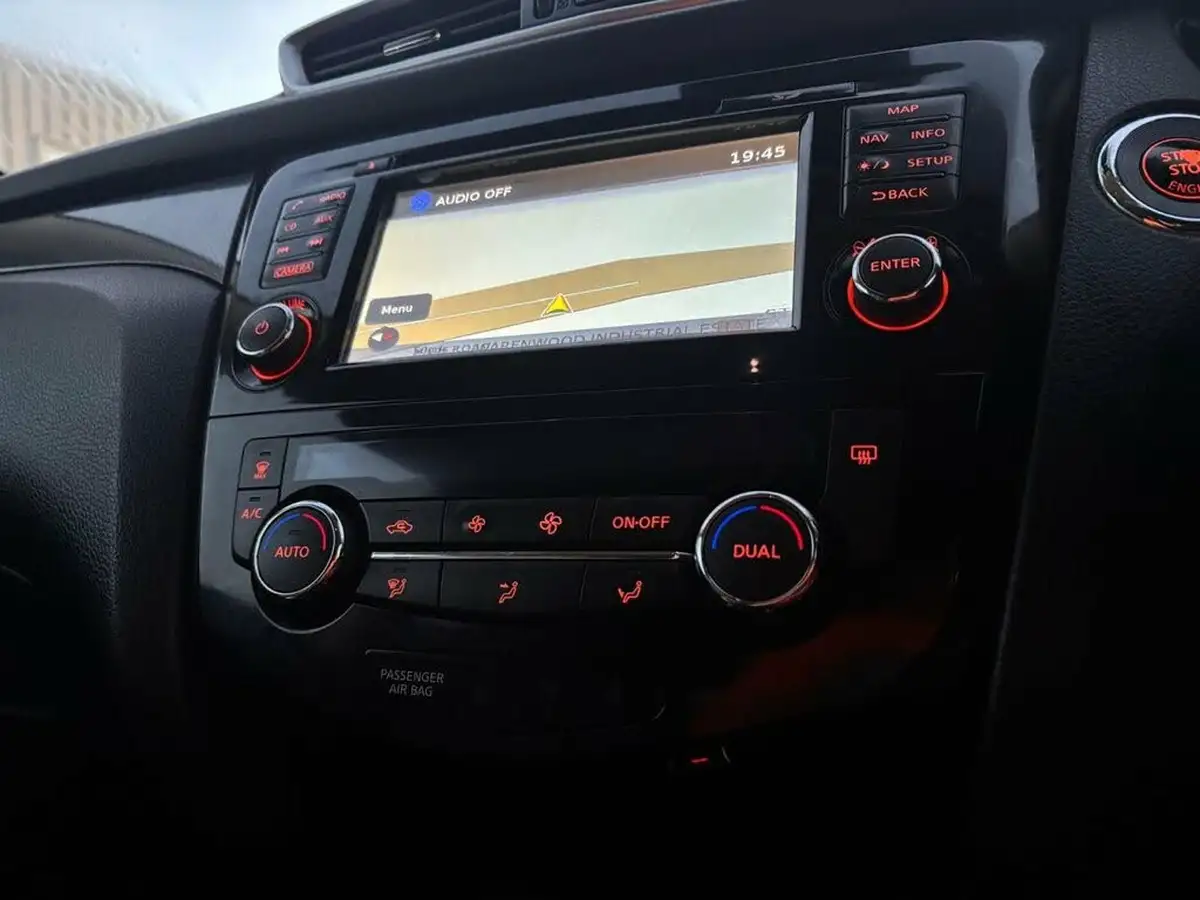 2017-nissan-x-trail-16dci-tekna-7-seat-big-22