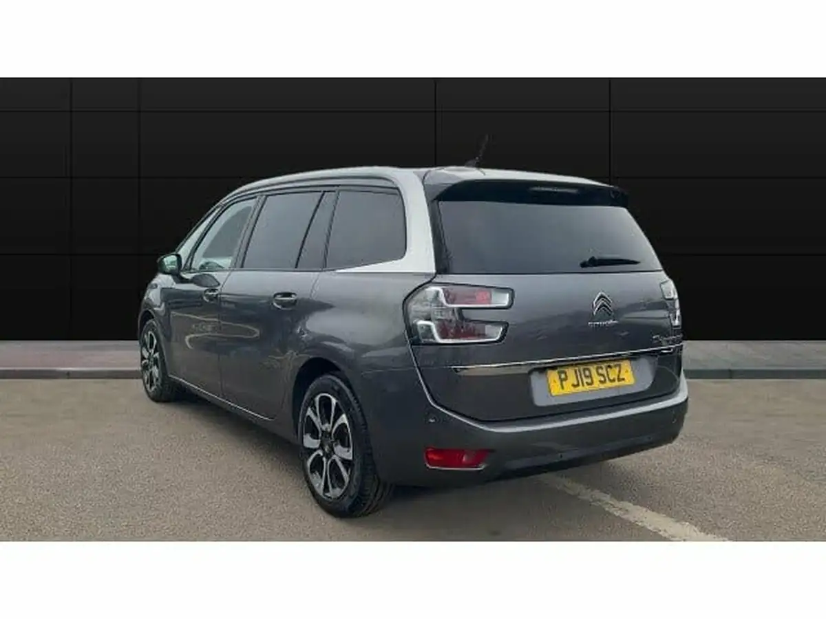 2019-citroen-grand-c4-spacetourer-15bluehdi-flair-eat8-big-1