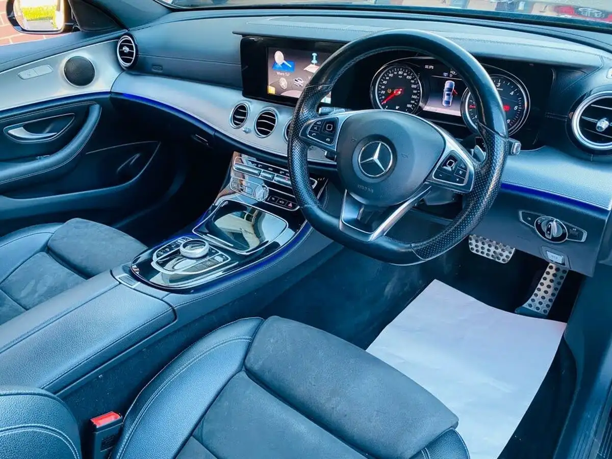 2016-mercedes-benz-e-class-20d-e220d-amg-line-ss-saloon-4d-big-15