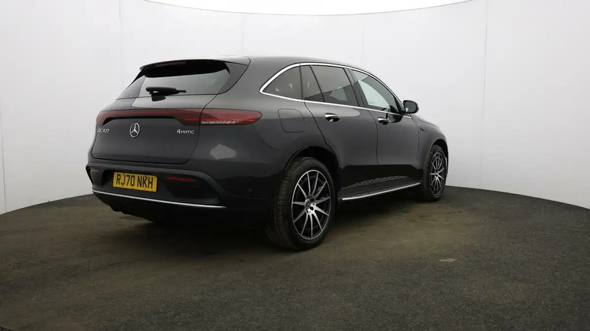2020-mercedes-benz-eqc-e-eqc-400-amg-line-big-50