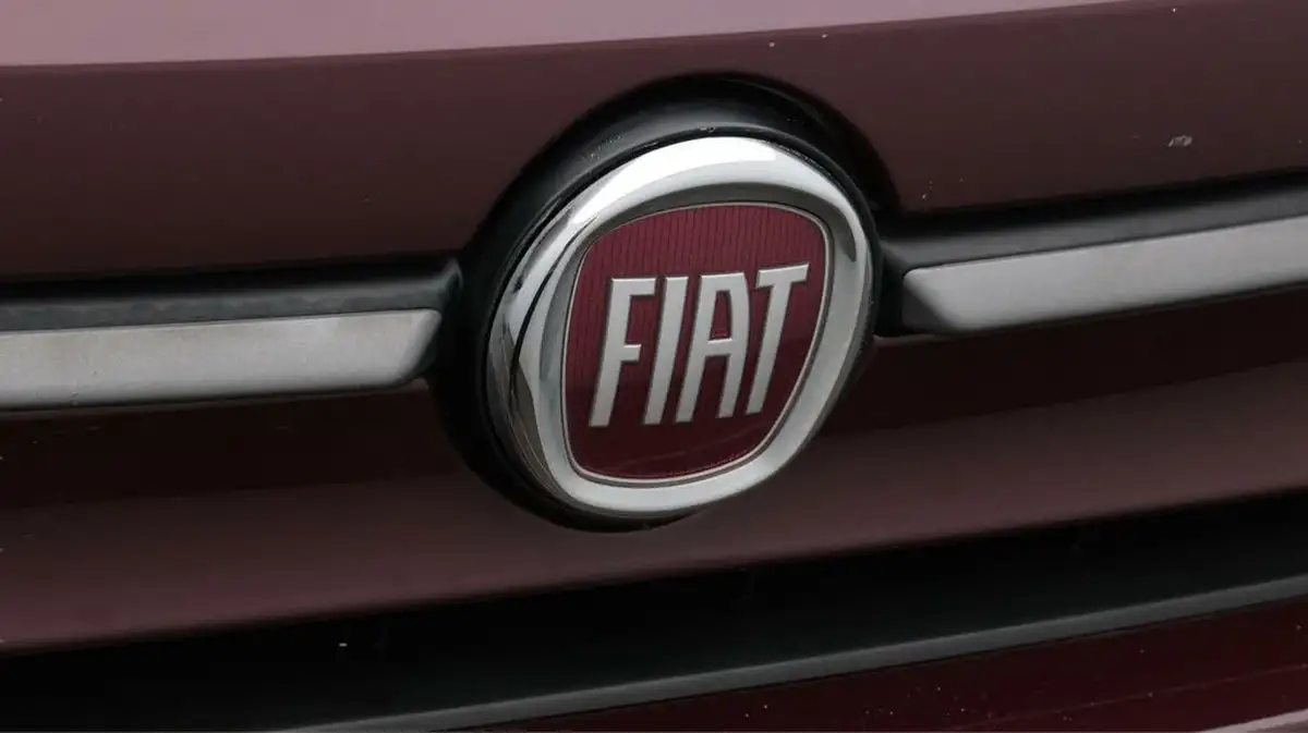 2020-fiat-500c-10-sport-big-24