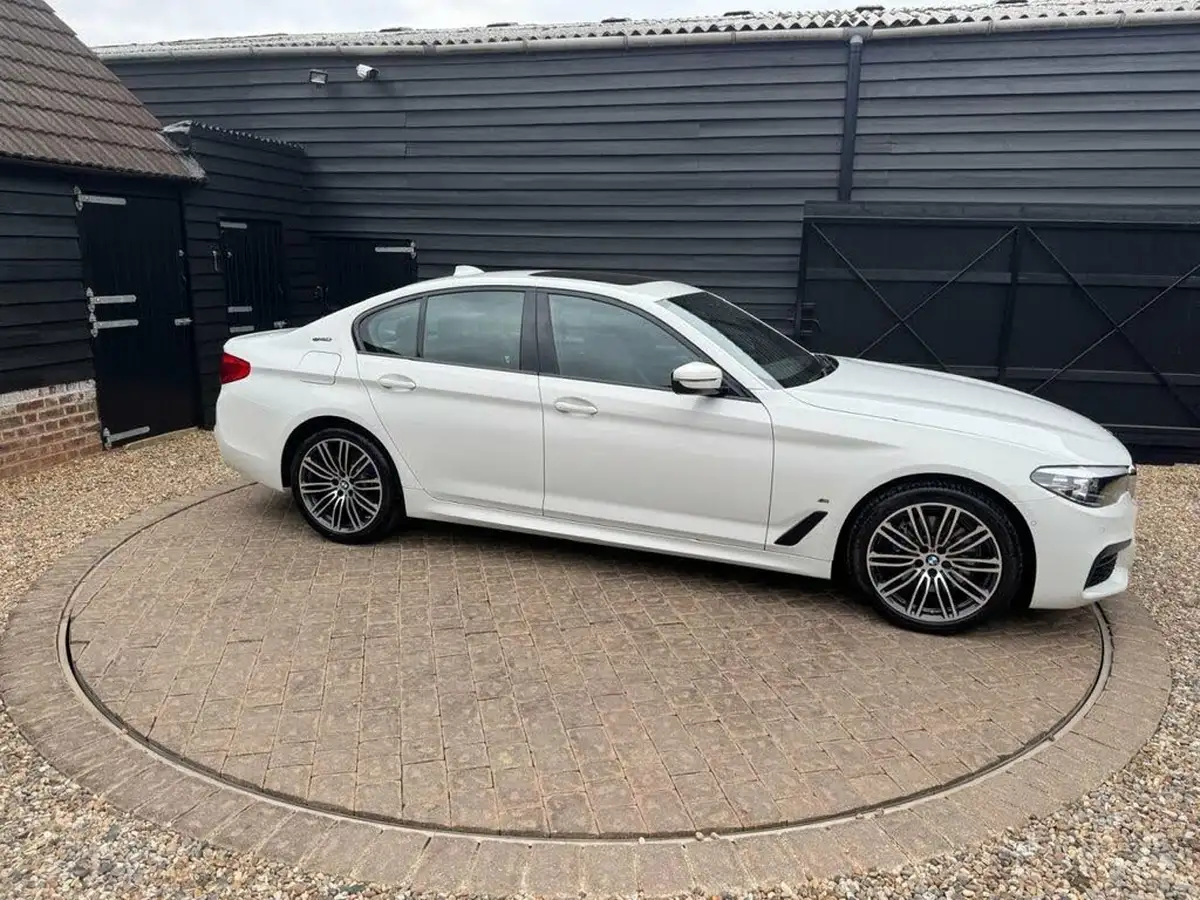 2019-bmw-5-series-20-530e-m-sport-auto-big-1