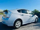 2010-toyota-prius-small-4