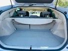 2010-toyota-prius-small-28