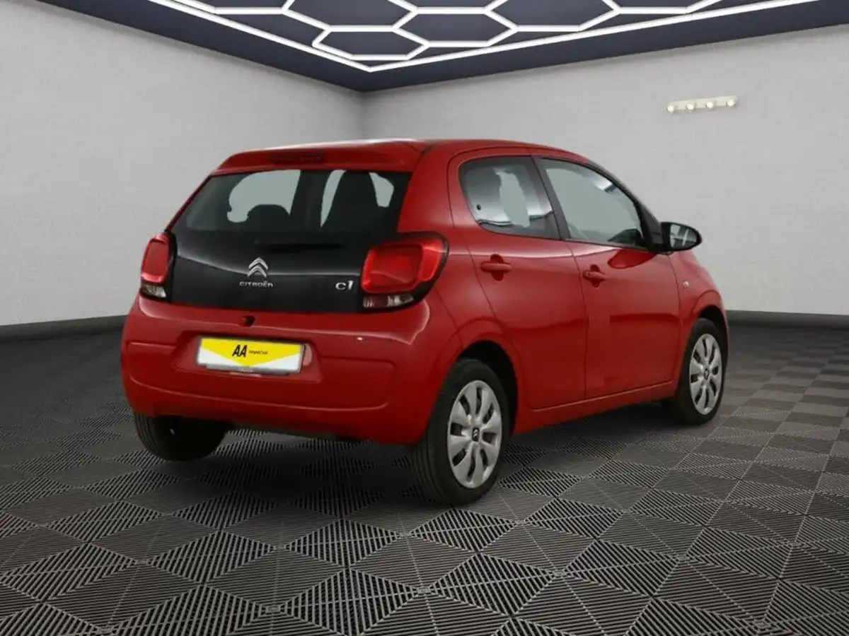 2016-citroen-c1-12-puretech-feel-81ps-5d-big-2