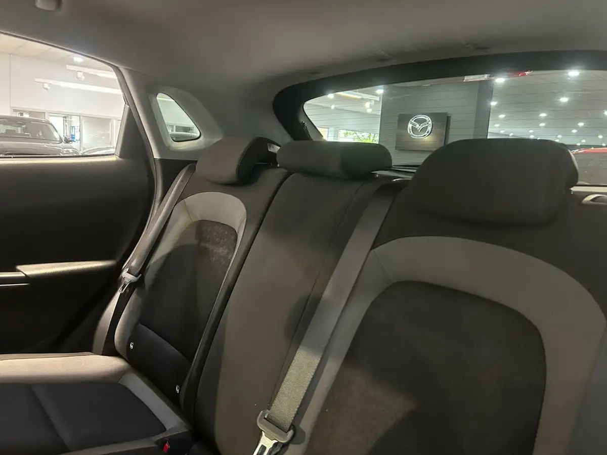 2020-hyundai-kona-10-t-gdi-play-big-17