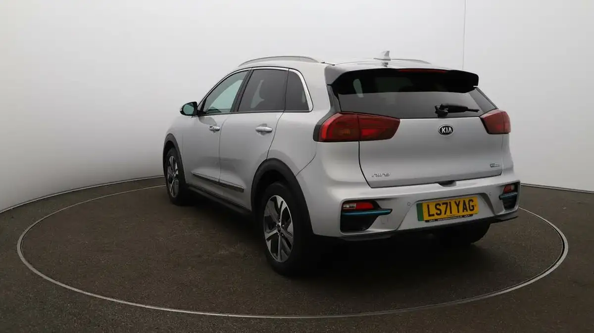 2021-kia-e-niro-ev-4-big-64