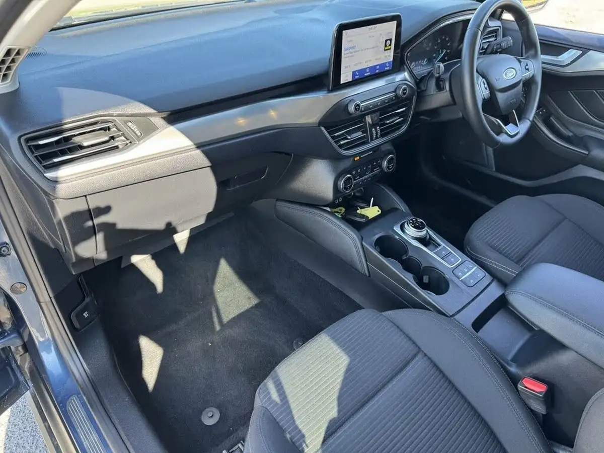2020-ford-focus-10t-titanium-hatchback-auto-big-30