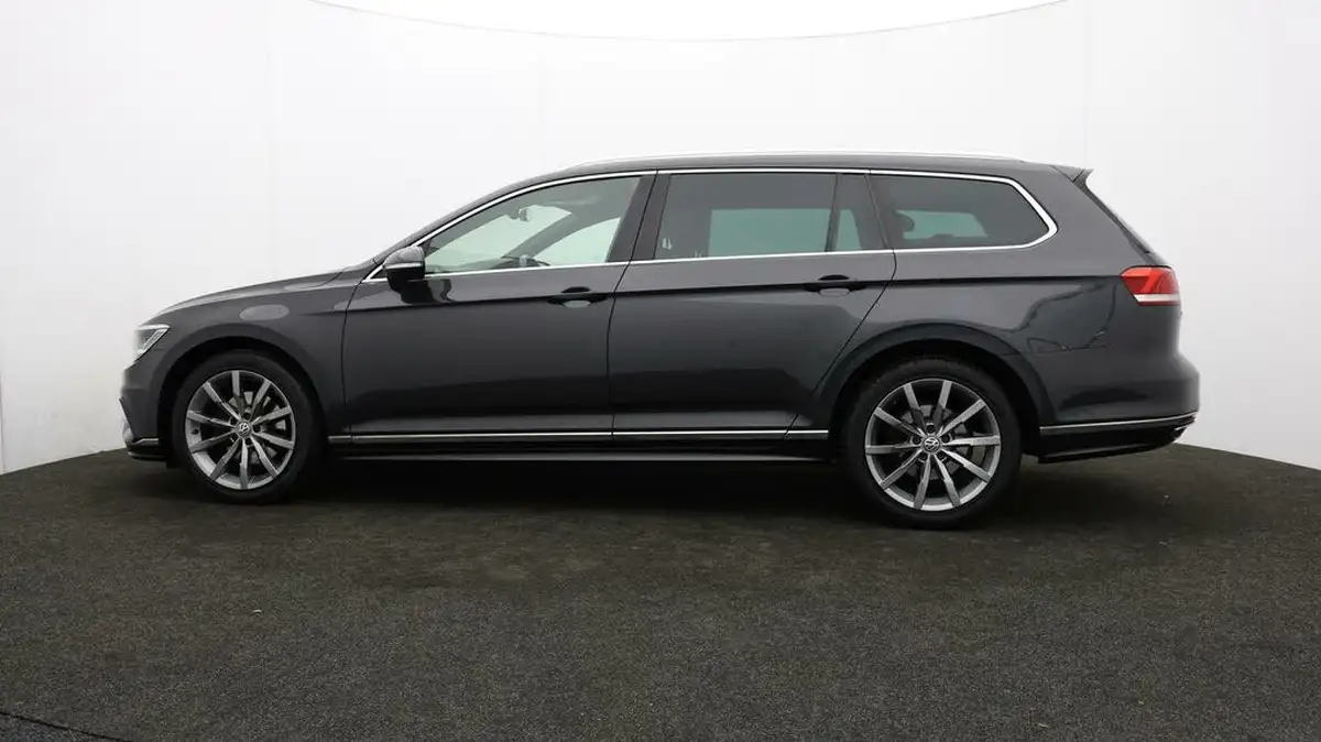 2018-volkswagen-passat-20tdi-r-line-150ps-ss-estate-5d-dsg-big-68