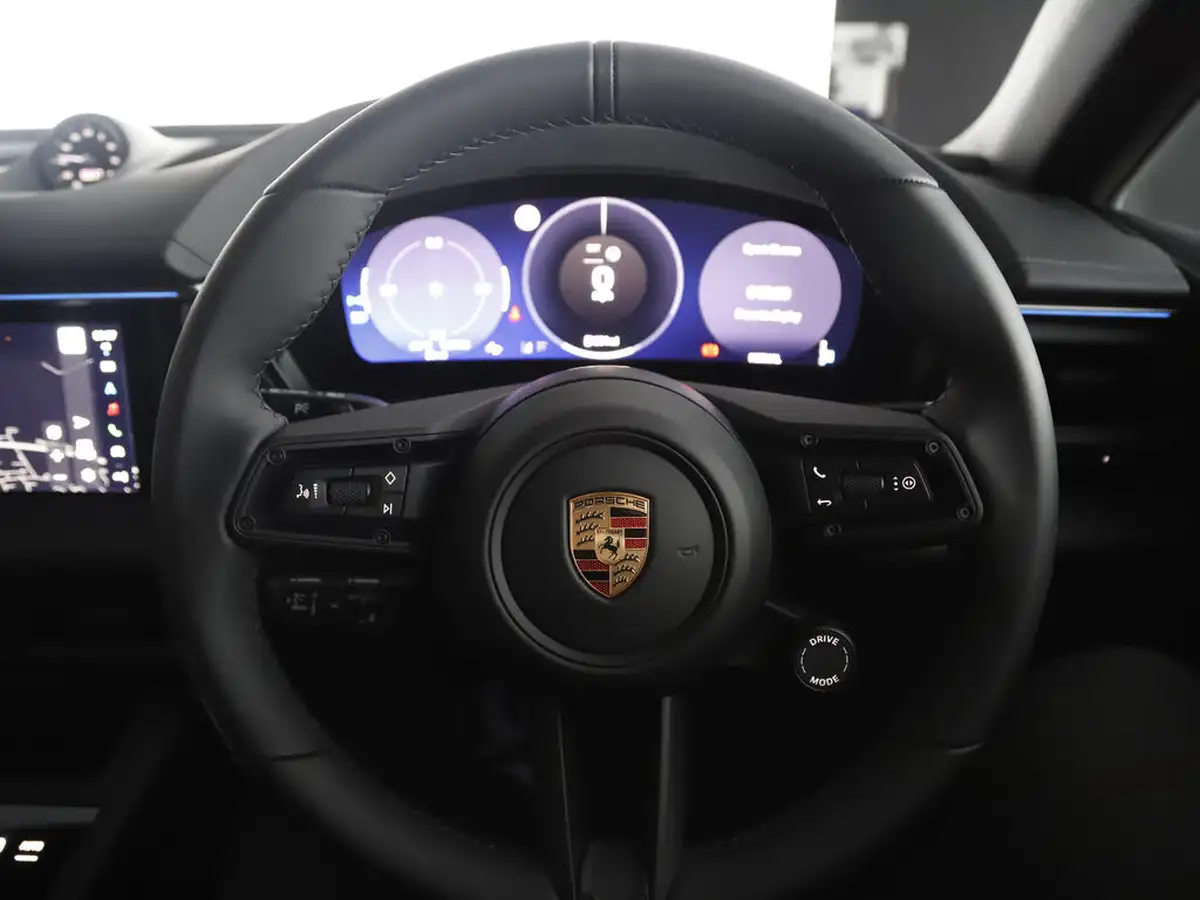 2025-porsche-macan-e-electric-big-11