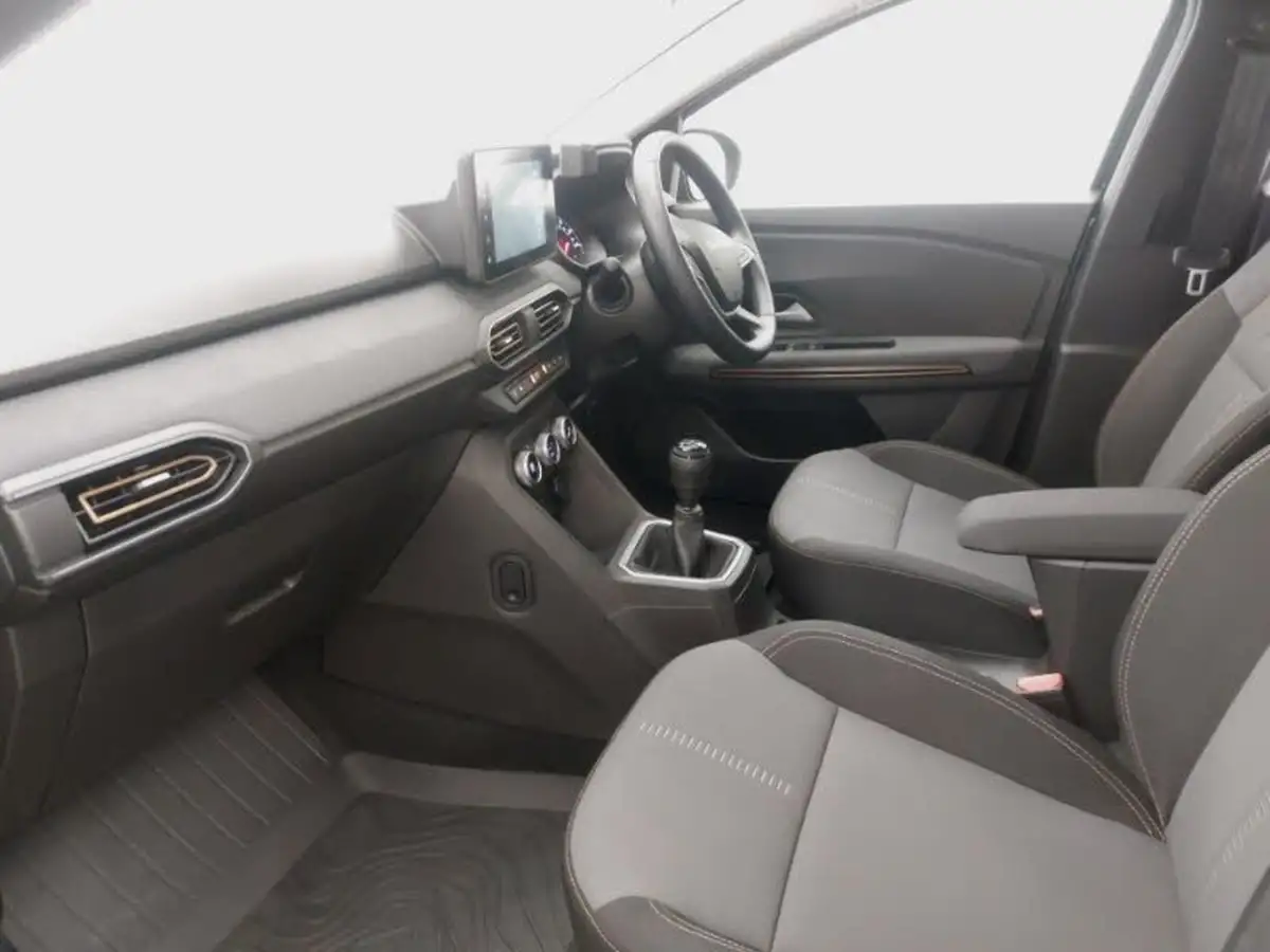 2023-dacia-sandero-stepway-10-tce-essential-90bhp-big-4