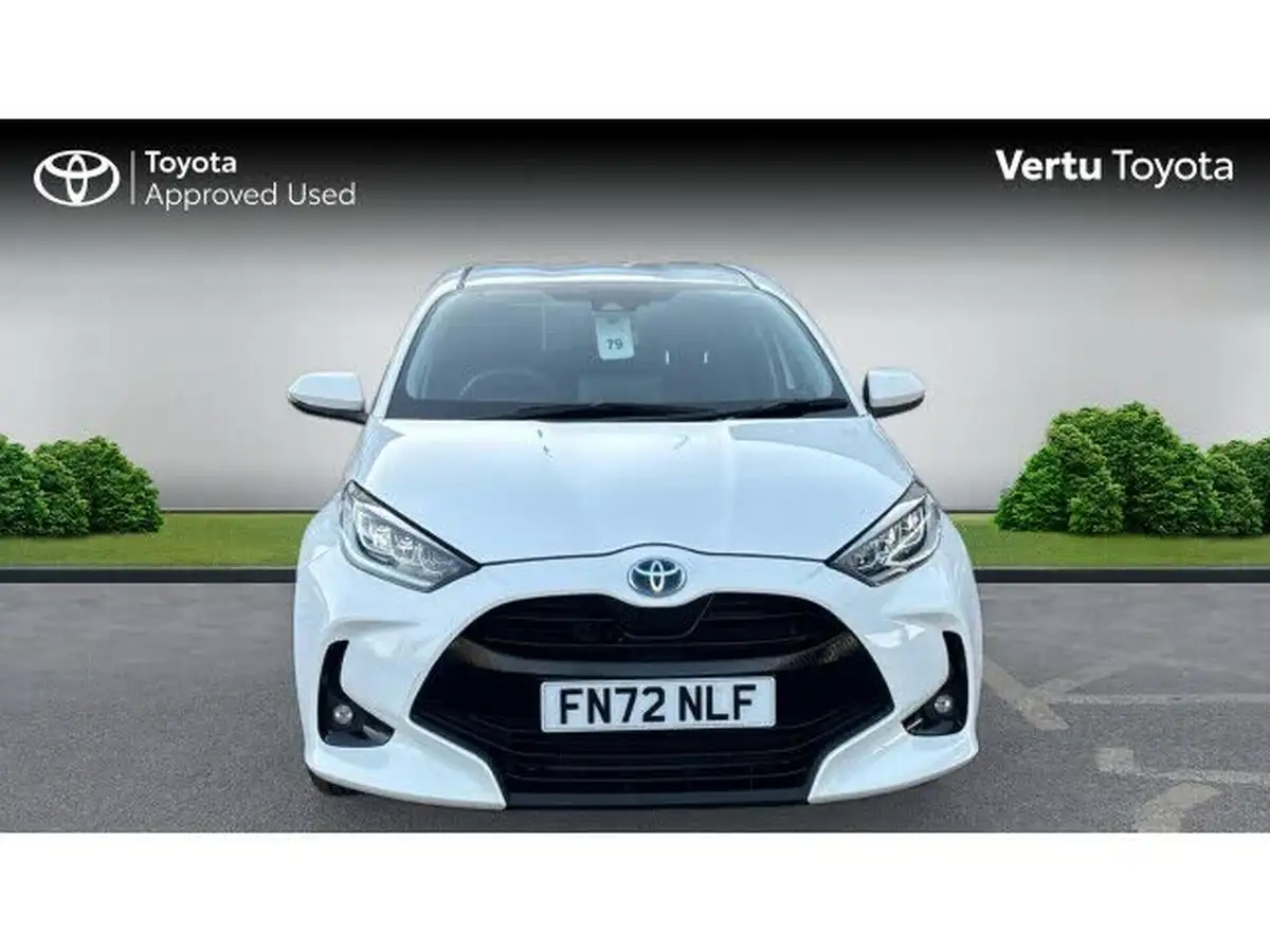 2022-toyota-yaris-15-vvt-i-design-big-14
