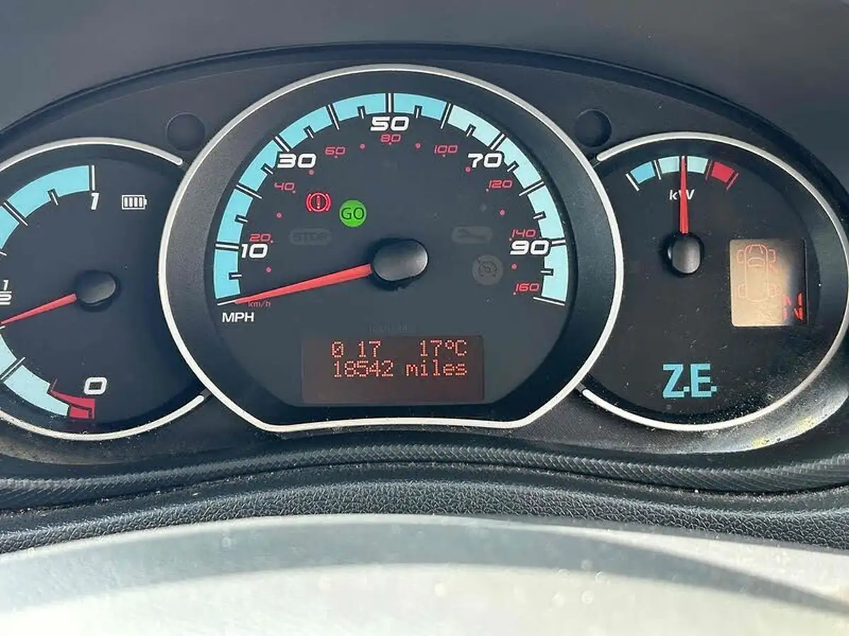 2019-renault-master-e-lm31-i-ze-business-76bhpfwd-auto-big-33