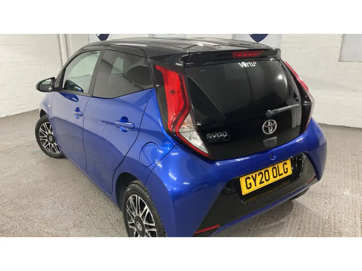 2020-toyota-aygo-10-vvt-i-x-clusiv-blackred-bi-tone-tss-x-shift-big-34