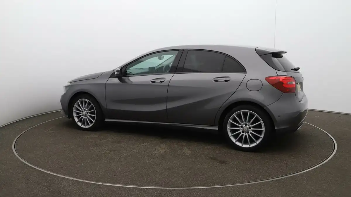 2018-mercedes-benz-a-class-15d-a180d-sport-109ps-executivess-hatchback-5d-7g-dct-big-44