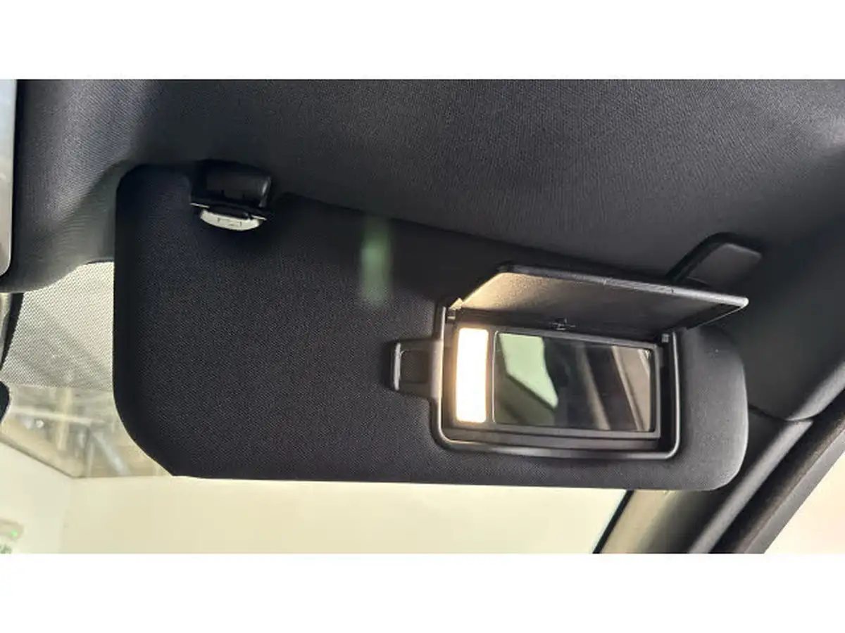2020-land-rover-range-rover-velar-20-d240-r-dynamic-hse-big-37