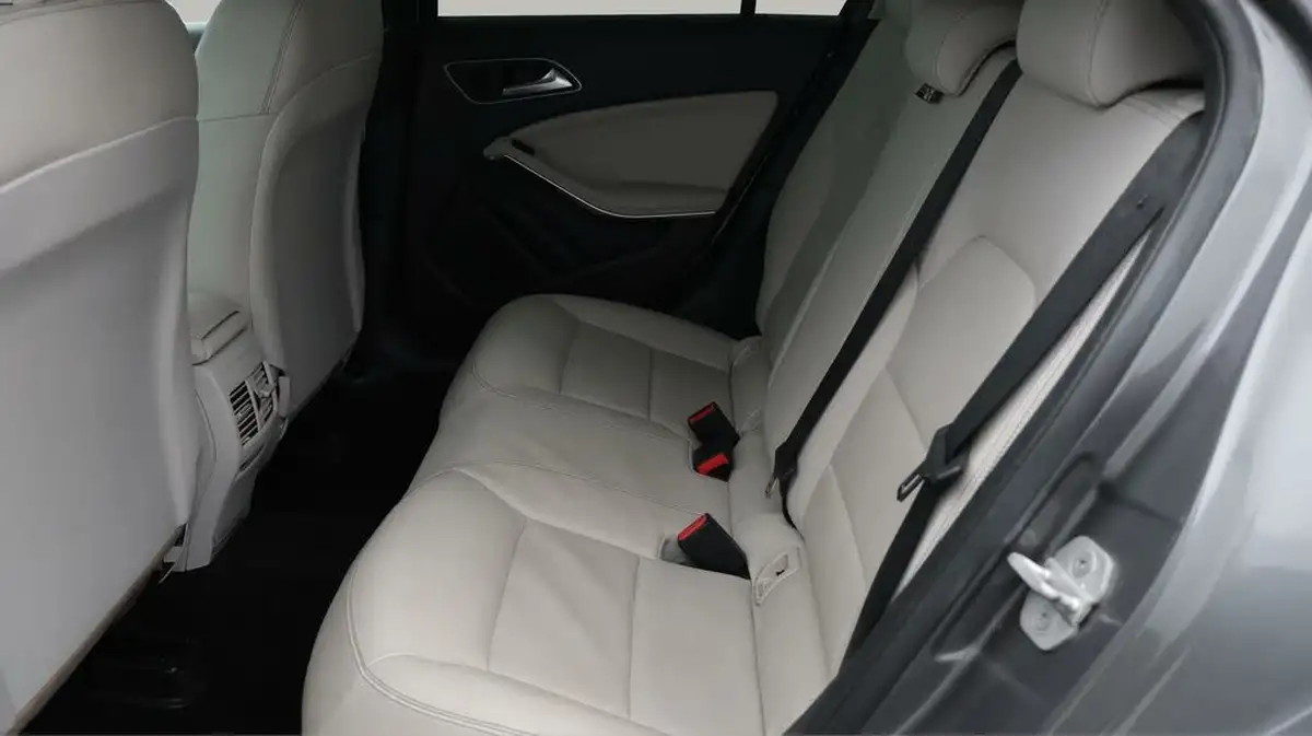 2018-mercedes-benz-a-class-15d-a180d-sport-109ps-executivess-hatchback-5d-7g-dct-big-16