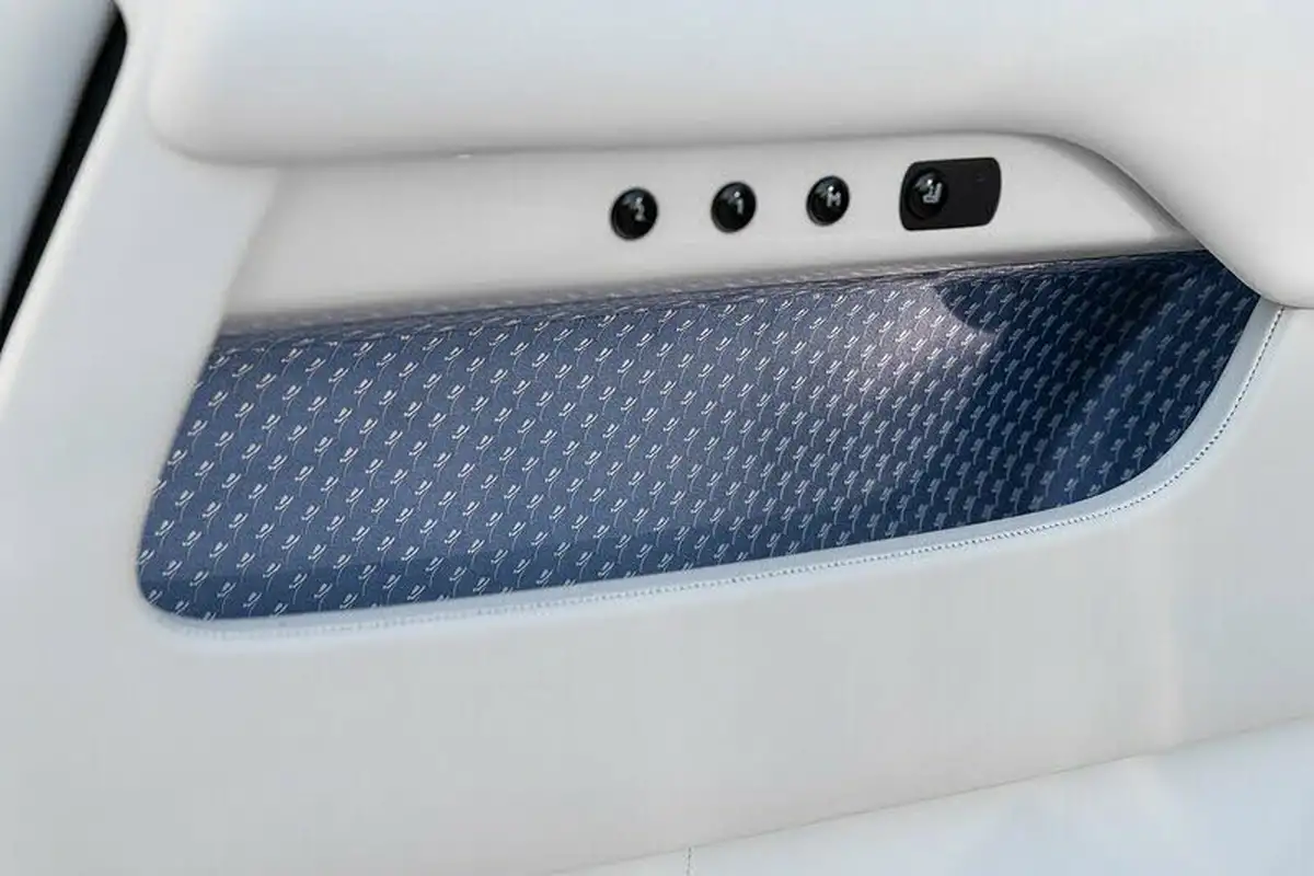 2018-rolls-royce-dawn-66-drophead-big-20