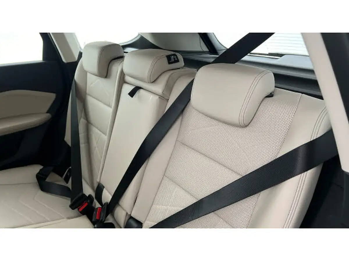 2024-bmw-x1-15-xdrive25e-xline-big-11