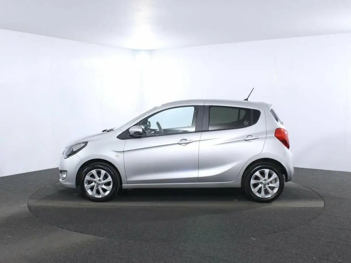 2015-vauxhall-viva-10-sl-big-3