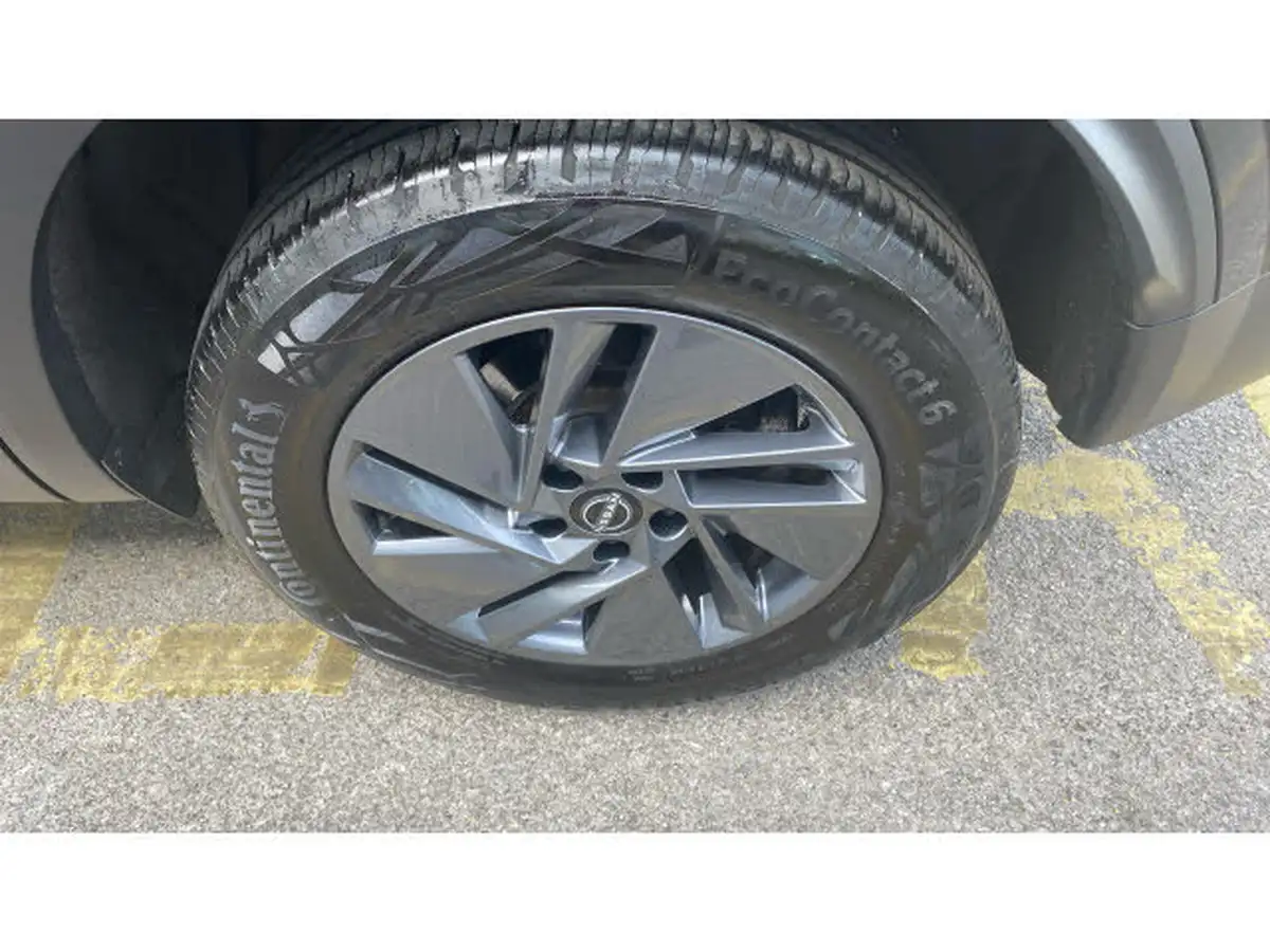 2024-nissan-qashqai-13-dig-t-acenta-premium-140ps-big-40
