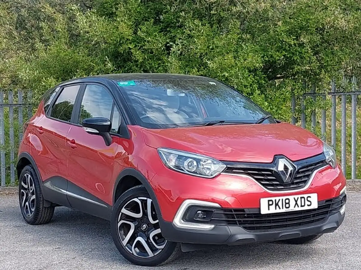 2018-renault-captur-09-tce-iconic-big-0