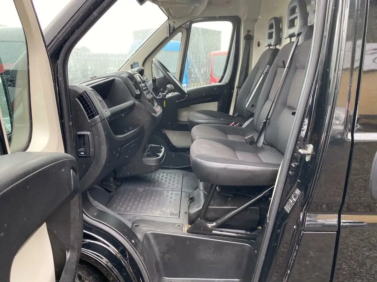 2017-citroen-relay-20bluehdi-35-l2h1-enterprise-big-55