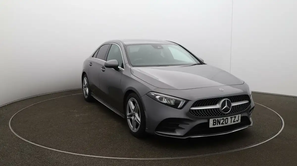 2020-mercedes-benz-a-class-13-a200-amg-line-saloon-4d-7g-dct-big-40