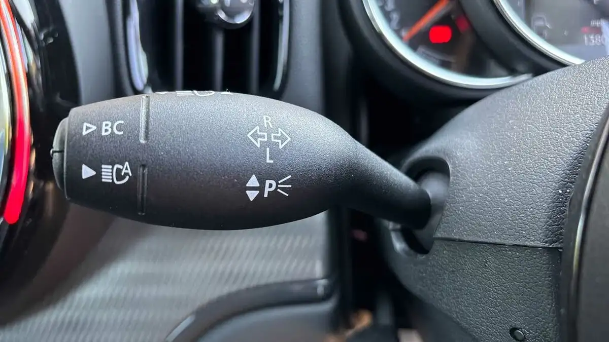 2023-mini-countryman-15-cooper-exclusive-premium-big-28