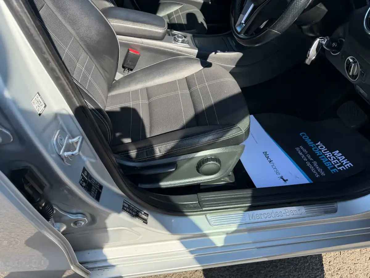 2014-mercedes-benz-a-class-18-cdi-a200-sport-7g-dct-big-22