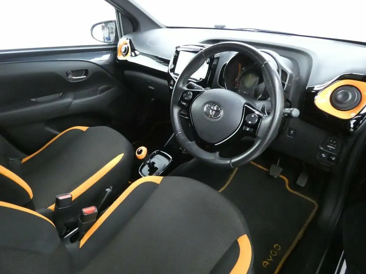 2021-toyota-aygo-10-vvt-i-jbl-edition-x-shift-big-9