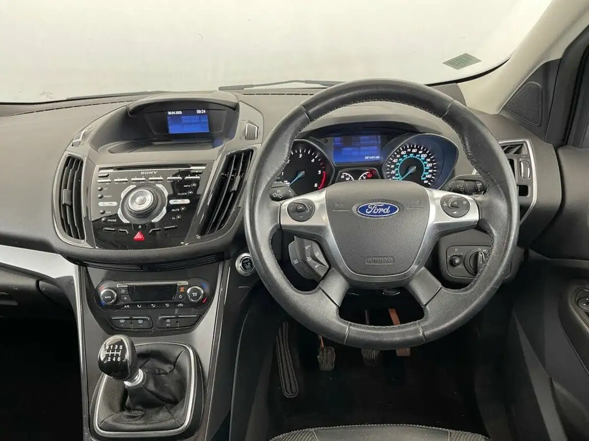 2015-ford-kuga-20tdci-titanium-150ps-big-9