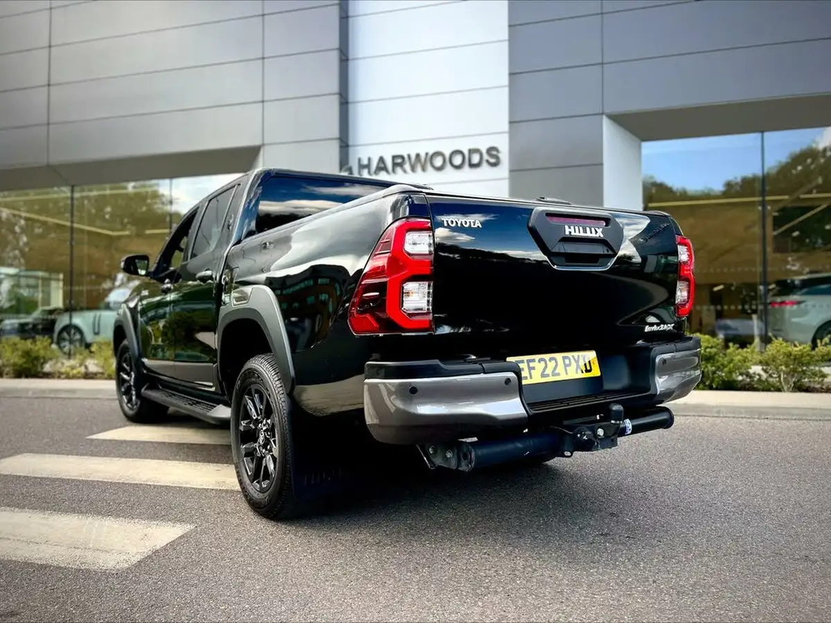 2022-toyota-hi-lux-28d-4d-invincible-x-204hpeu6d-2755cc-auto-big-19