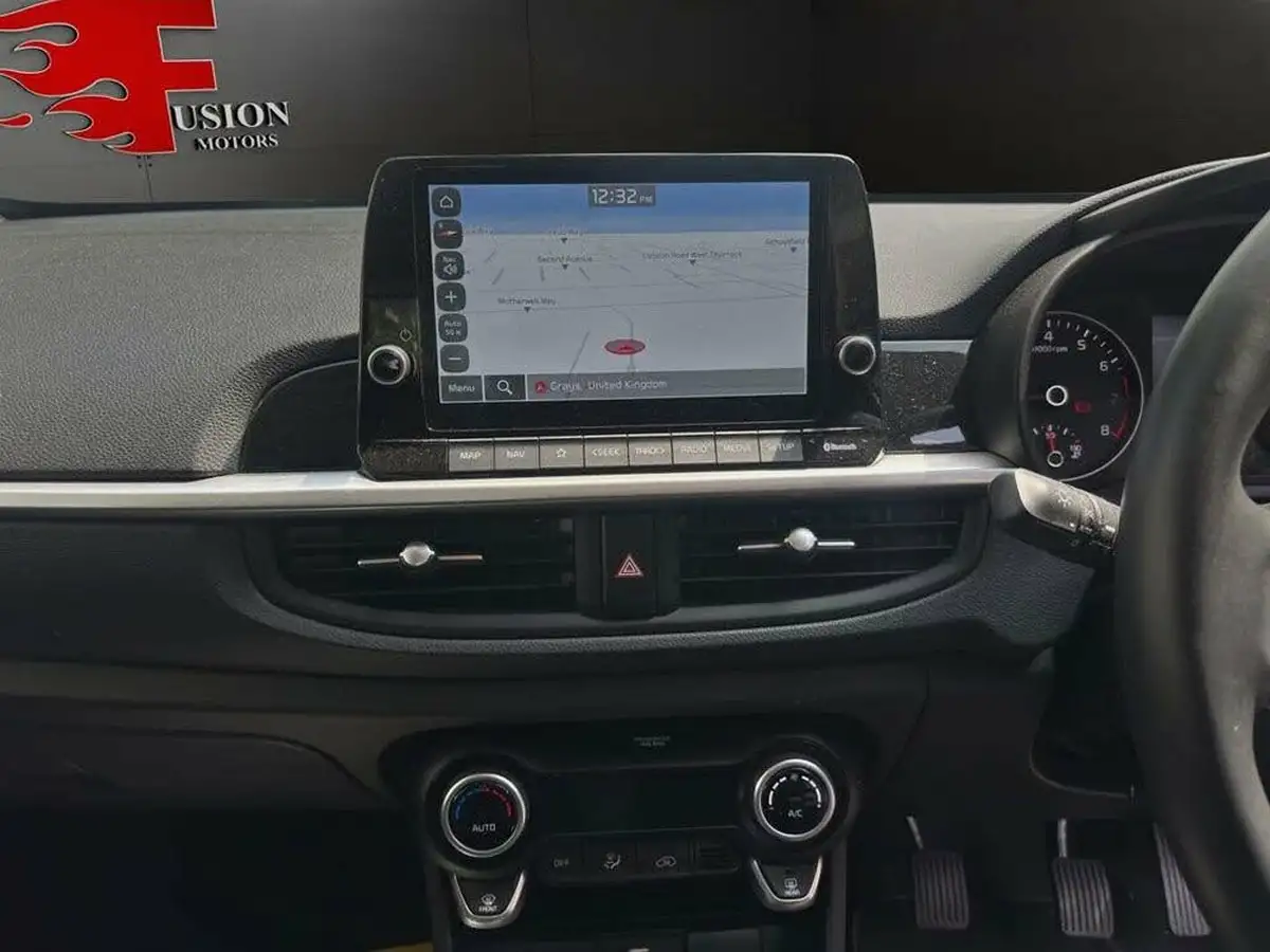 2022-kia-picanto-10-3-big-9