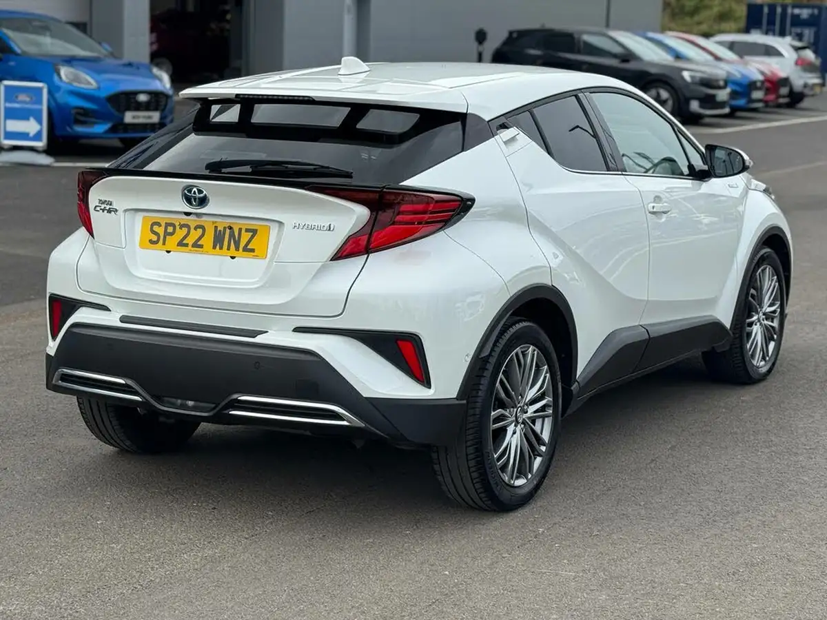 2022-toyota-c-hr-20-vvt-i-excel-big-8
