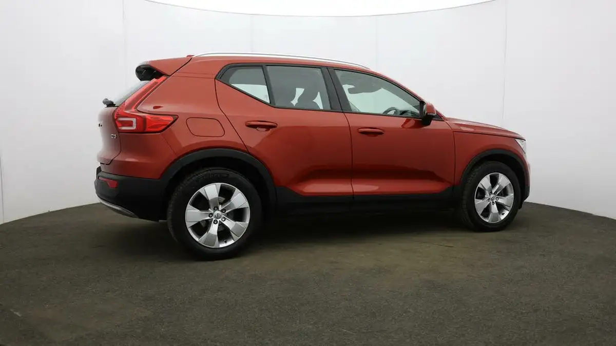 2020-volvo-xc40-20td-d3-momentum-geartronic-big-55
