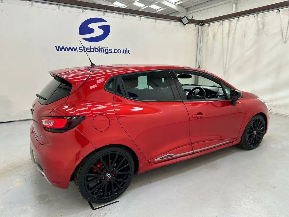 2018-renault-clio-16-turbo-renaultsport-nav-220-trophy-big-5