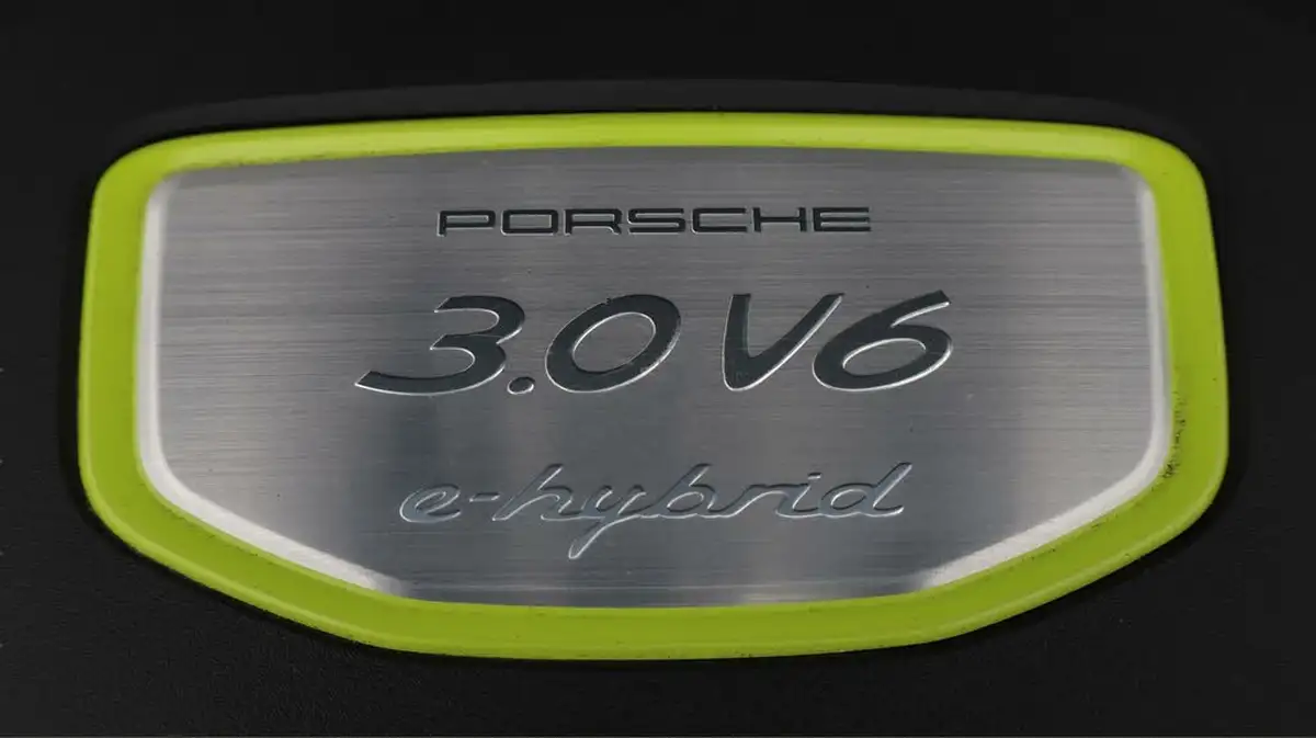 2020-porsche-cayenne-30-v6-e-hybrid-462ps-station-wagon-big-22